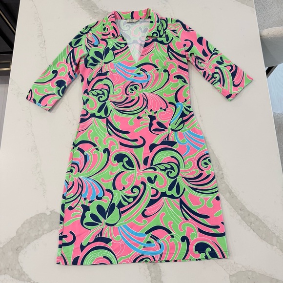 Katherine Way Dresses & Skirts - Katherine Way Sheath Scuba Collar Stretch Dress Women’s Small Retro Pink Swirl